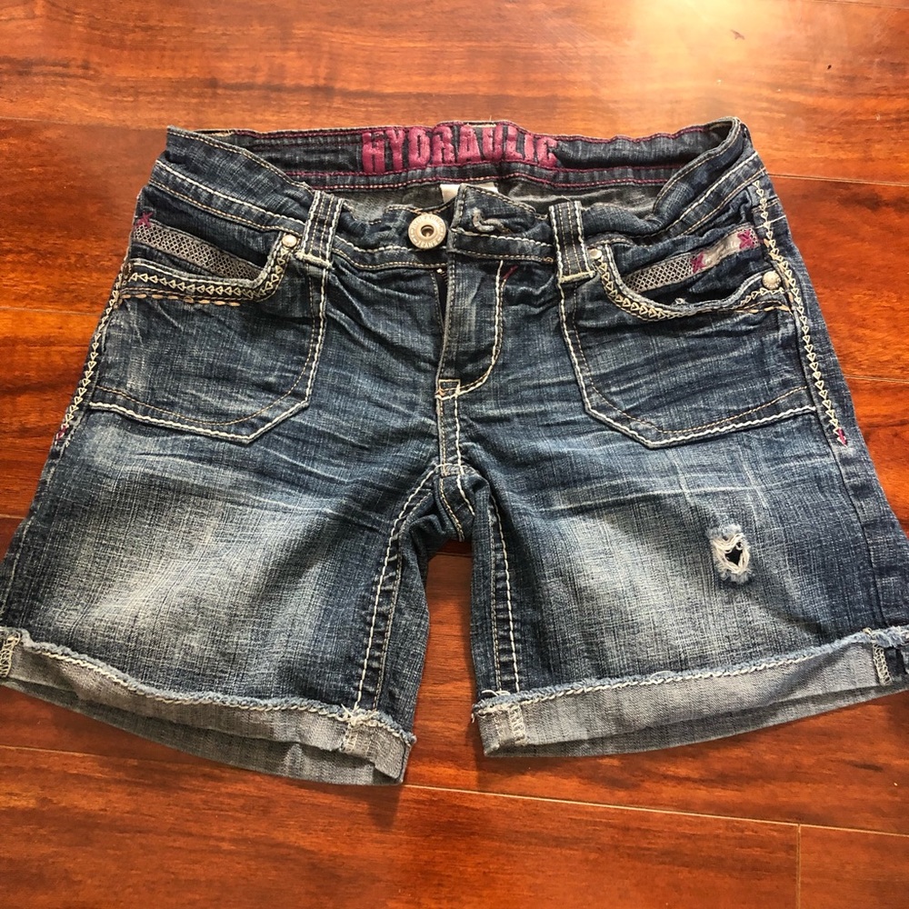 Hydraulic Stitched Blue Denim Mid Length Shorts Womens Size 3/4